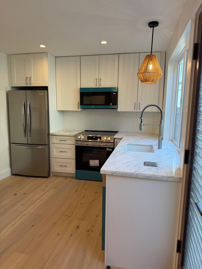 property at 301 Lugonia St