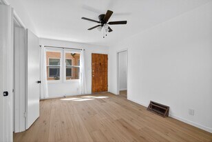 3312 2nd St, Unit 01 in Long Beach, CA - Building Photo