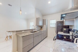 706 5th St in Corpus Christi, TX - Building Photo - Building Photo