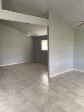 3918 Dalmatian Dr in Houston, TX - Building Photo - Building Photo