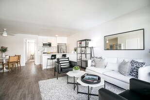 Park View on Yukon in Torrance, CA - Building Photo