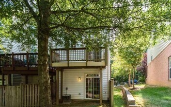 8026 Pennington Dr in Laurel, MD - Building Photo - Building Photo