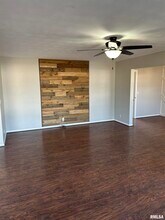 1606 W Woodside Dr in Dunlap, IL - Building Photo - Building Photo