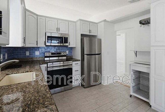 4567 Brook Dr in West Palm Beach, FL - Building Photo - Building Photo
