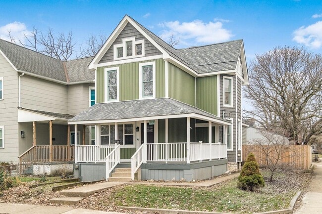property at 103 W Park Ave