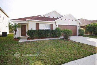 16951 Sunrise Vista Dr in Clermont, FL - Building Photo - Building Photo