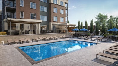 Trail House in Norwood, OH - Foto de edificio - Building Photo