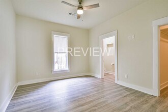 221 11th Ave N in Texas City, TX - Building Photo - Building Photo