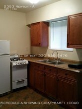 2353 Newton St in Akron, OH - Building Photo - Building Photo