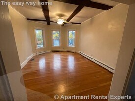 578 Main St, Unit 1M in Medford, MA - Building Photo
