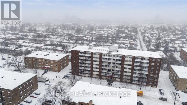 property at 1435 Morisset Ave