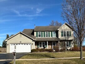 1799 Deerhaven Dr in Crystal Lake, IL - Building Photo