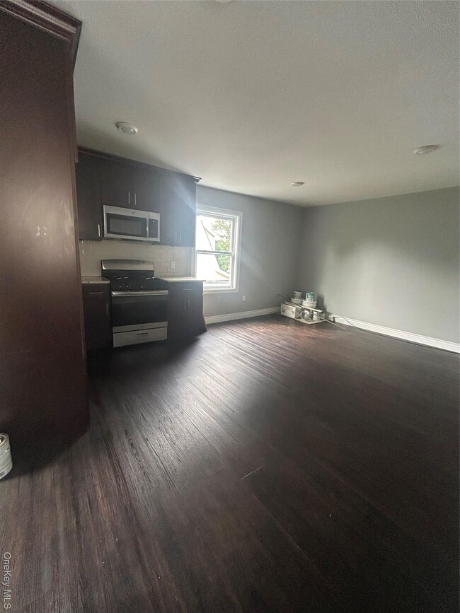property at 41 Chapman Pl