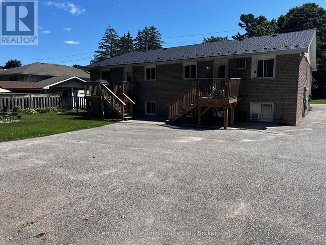 406 Mary St in Orillia, ON - Building Photo - Building Photo