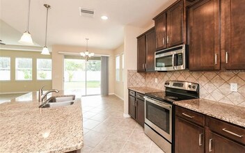 2948 Oriole Dr in Sarasota, FL - Building Photo - Building Photo