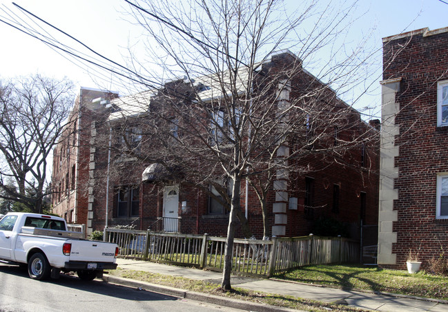 5400 1st St NW in Washington, DC - Building Photo - Building Photo