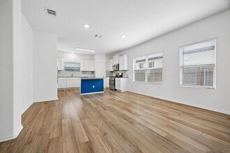 8008 Purple Aster Pass in Lago Vista, TX - Building Photo - Building Photo