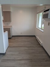 750 E Michigan Ave in Battle Creek, MI - Building Photo - Building Photo