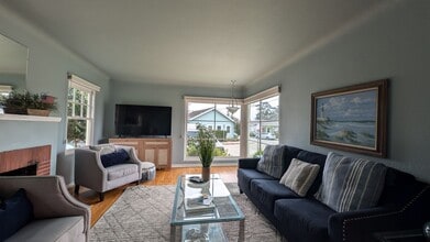 203 Seaview Ave in Santa Cruz, CA - Building Photo - Building Photo