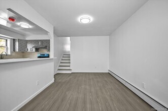 1684 W 9th St in Brooklyn, NY - Building Photo - Building Photo