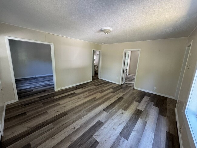 property at 604 W 14th St