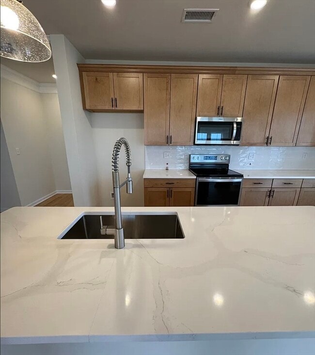 property at 4 Stratton Dr