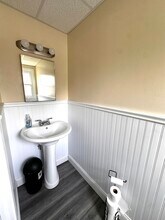 124 Florence St in Manchester, CT - Building Photo - Building Photo