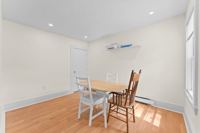 14 Glendale St, Unit 14 Glendale St in Maynard, MA - Foto de edificio - Building Photo