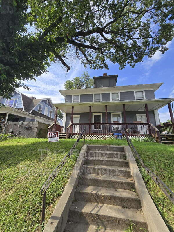 property at 302 Miami St