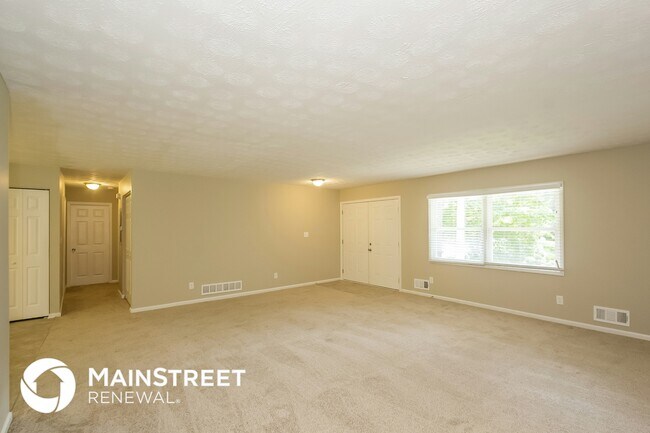 6207 Newberry Ln in Riverdale, GA - Foto de edificio - Building Photo