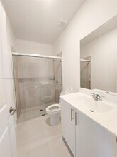 2942 SE 23rd Ave in Homestead, FL - Foto de edificio - Building Photo