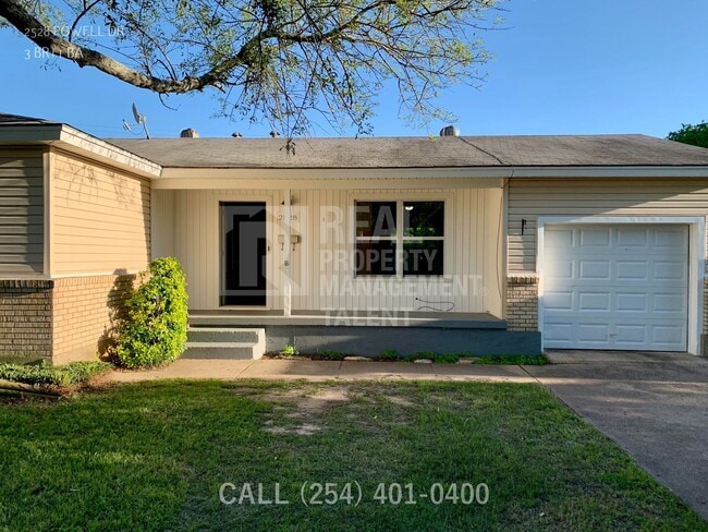 property at 2528 Powell Dr