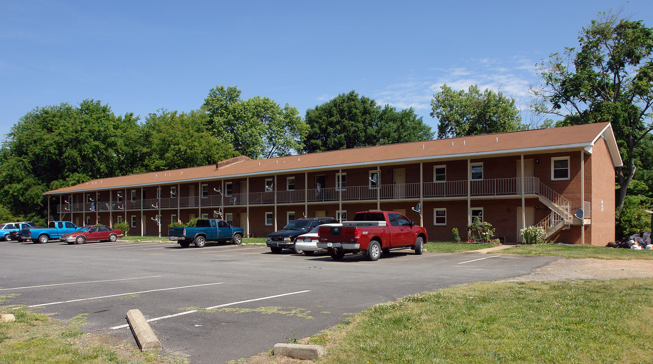 1141 Motor Rd in Winston-Salem, NC - Building Photo