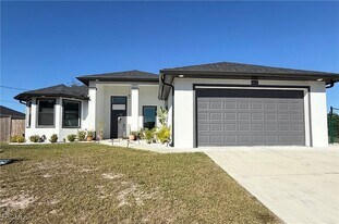 3800 10th St W in Lehigh Acres, FL - Building Photo