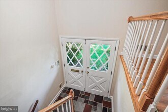 2119 Natahoa Ct in Falls Church, VA - Building Photo - Building Photo
