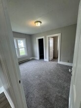 1032 E Locust St in Springfield, MO - Building Photo - Building Photo