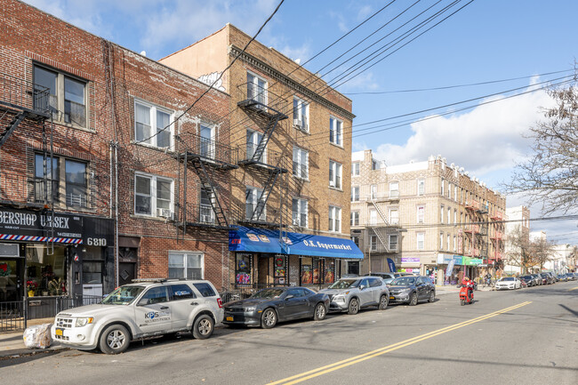 1374 Ovington Ave in Brooklyn, NY - Foto de edificio - Building Photo