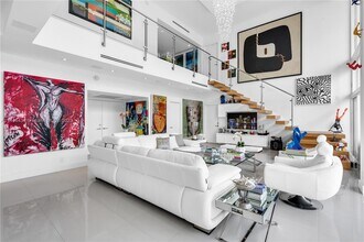 1915 Brickell Ave in Miami, FL - Foto de edificio - Building Photo