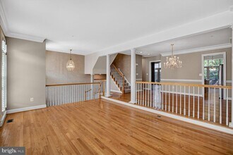 7907 Turncrest Dr in Potomac, MD - Building Photo - Building Photo