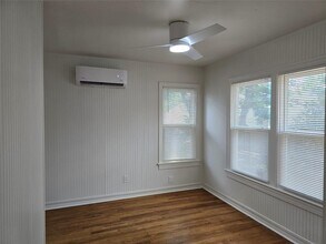 4213 Ramsey Ave in Austin, TX - Building Photo - Building Photo