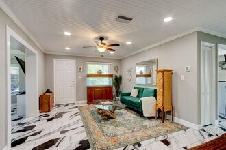 144 Ellison Ave in New Smyrna Beach, FL - Building Photo - Building Photo