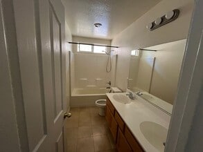 144 Latente Dr in Palmdale, CA - Building Photo - Building Photo