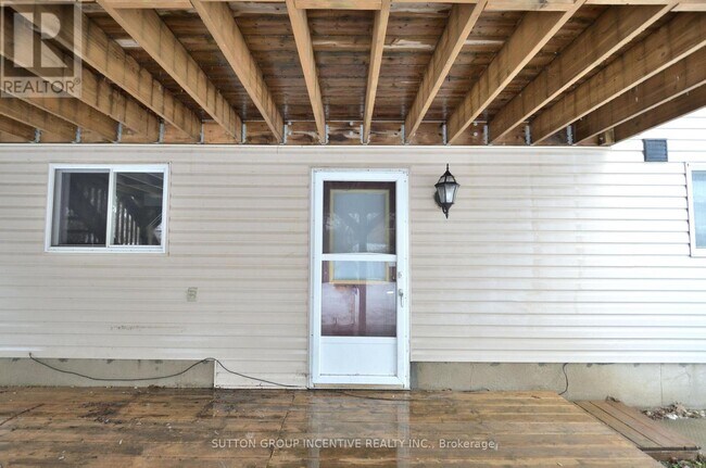 39 Jones Dr in Barrie, ON - Building Photo - Building Photo