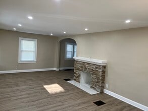 623 W 40th St in Indianapolis, IN - Building Photo - Building Photo