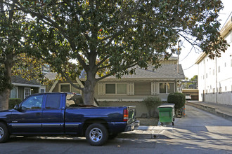 100 Glen Eyrie Ave in San Jose, CA - Building Photo - Building Photo