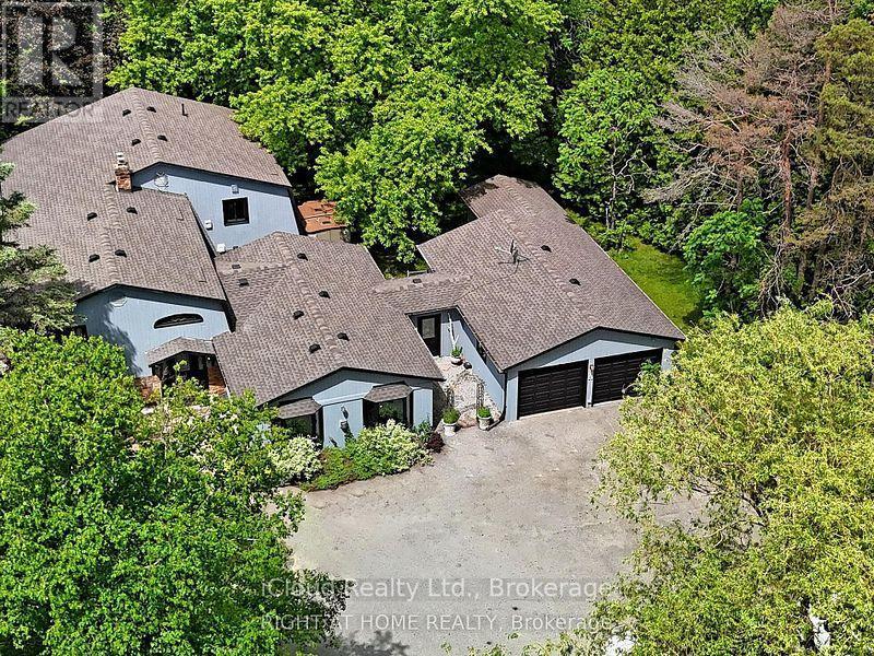 2580 Lake Ridge Rd in Uxbridge, ON - Building Photo