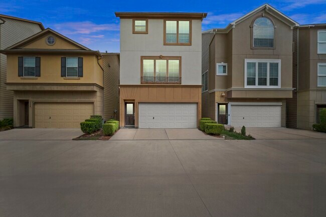 3334 Clearview Villa Way in Houston, TX - Building Photo - Building Photo