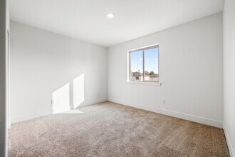 1030 S Underwood Pl in Kennewick, WA - Building Photo - Building Photo