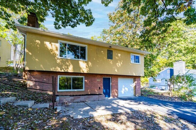 2396 Westwood Dr in Columbus, OH - Building Photo - Building Photo