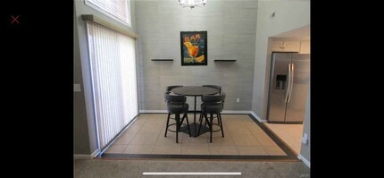 372 Summerhaven Dr N in East Syracuse, NY - Building Photo - Building Photo